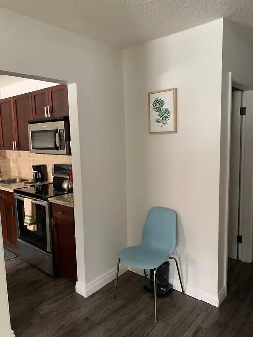 Apartment Lovely One Bedroom Calgary