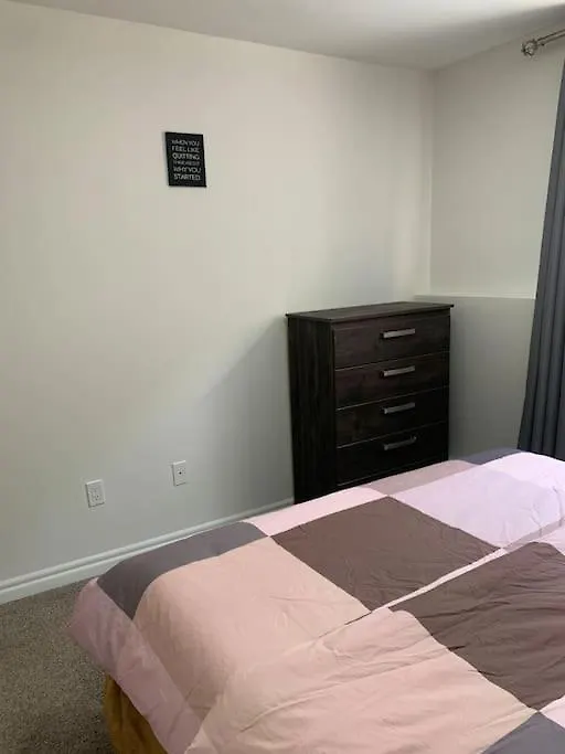 Lovely One Bedroom Calgary Apartment